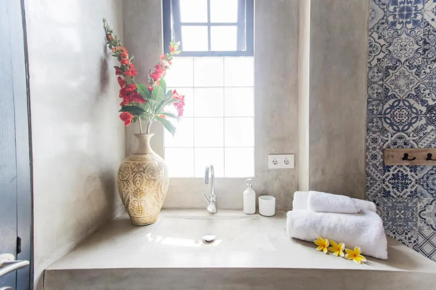 Duur Apartments Seminyak   Seminyak (Bali)